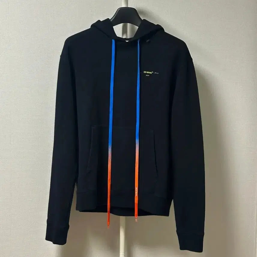 [SOLD OUT] (네고가능)오프화이트 아크릴 애로우 후드티 블랙 M