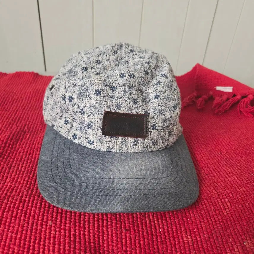 [BUNJANG] Thursday Island Vintage Pattern Cap / 써스데이아일랜드  빈티지  캡모자
