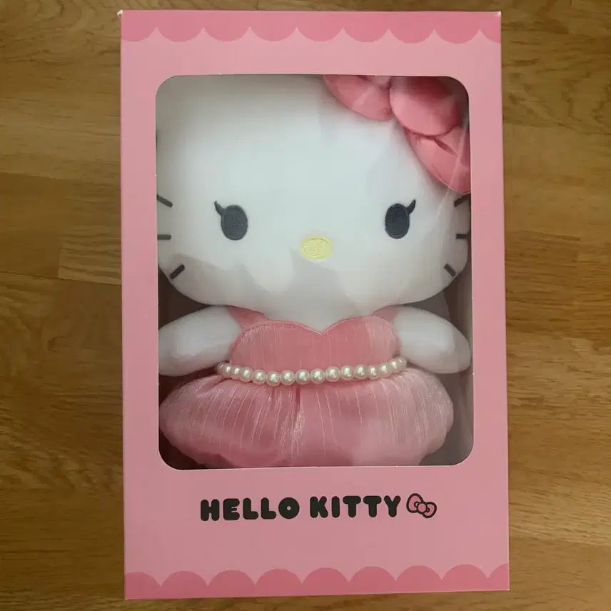[BUNJANG] Kitty Jisoo Collaboration Doll (Sealed) / 미개봉) 키티 x 지수 콜라보 인형 (키티)