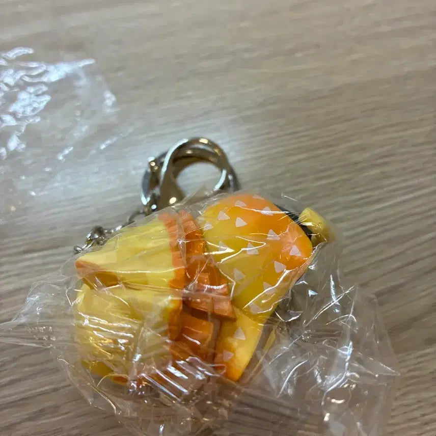[BUNJANG] Demon Slayer Zenitsu Figure Keychain / 귀멸의 칼날 젠이츠 피규어 키링