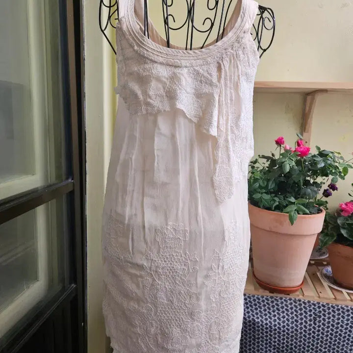 [BUNJANG] Osecccon Chiffon Lace Dress / 오즈세컨 쉬폰레이스원피스