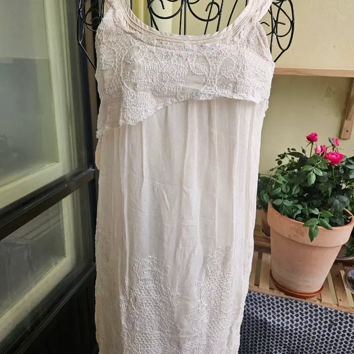 [BUNJANG] Osecccon Chiffon Lace Dress / 오즈세컨 쉬폰레이스원피스
