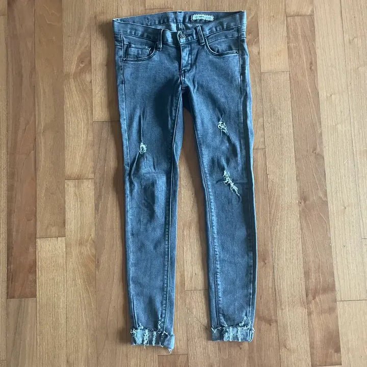 [BUNJANG] Darimi Jeans Damaged Washing Skinny Jeans / 다리미 진스 데미지 워싱 스키니진
