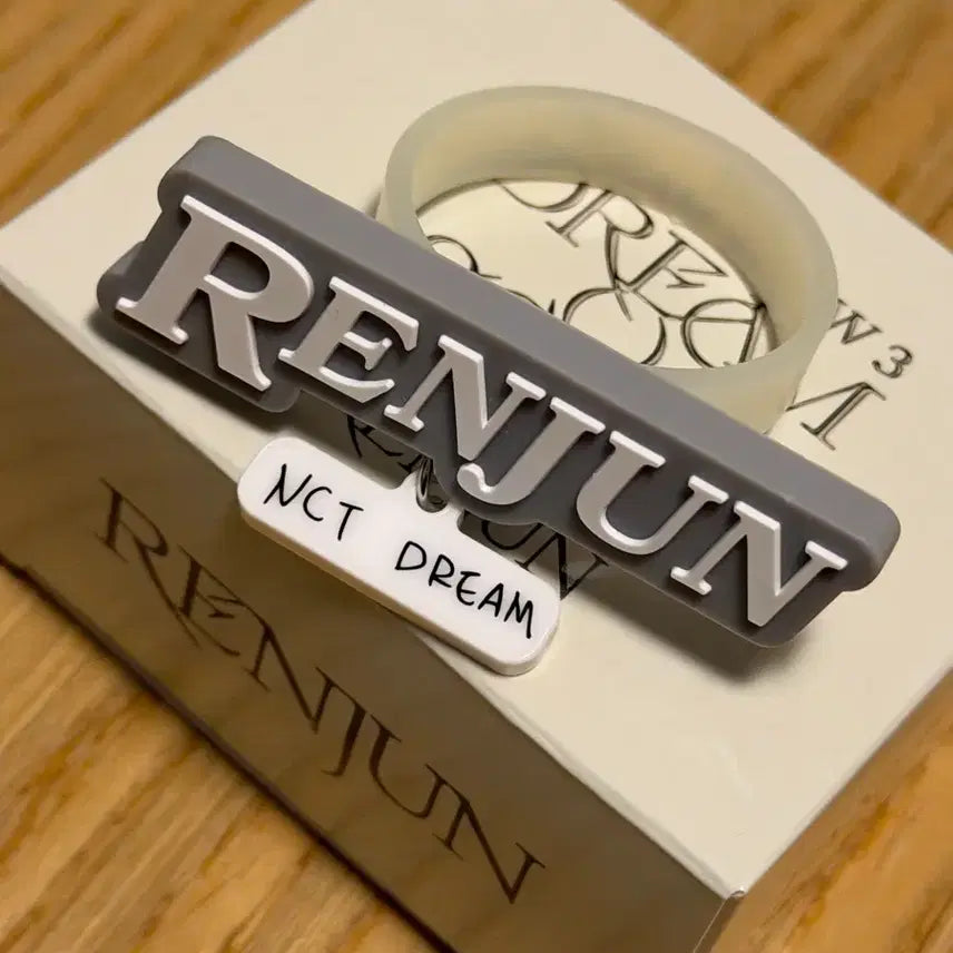 [BUNJANG] NCT Dream Renjun Fanlight Decoration Official Japanese Goods / NCT DREAM 런쥔 팬라이트 응원봉 꾸밈 일본공식굿즈