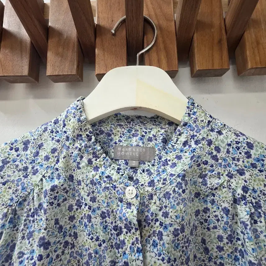 [SOLD OUT] 일본빈티지 마가렛호웰 잔꽃면블라우스