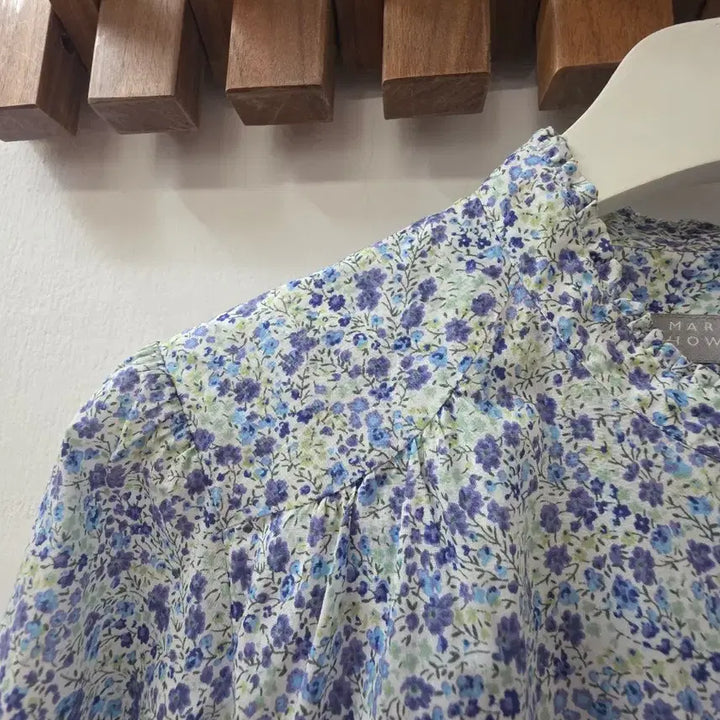 [SOLD OUT] 일본빈티지 마가렛호웰 잔꽃면블라우스