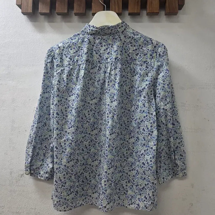 [SOLD OUT] 일본빈티지 마가렛호웰 잔꽃면블라우스