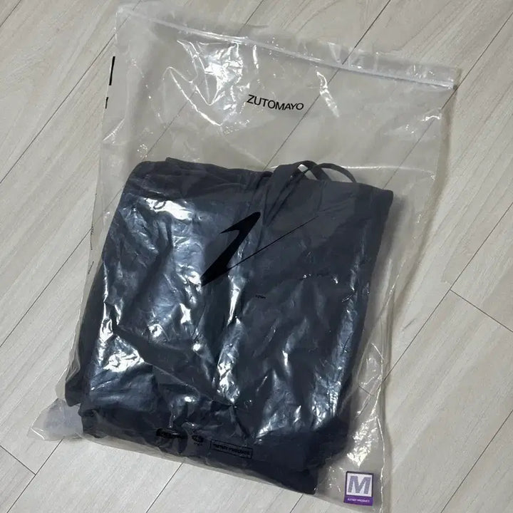 [BUNJANG] ZUTOMAYO "Babong" Hoodie (L) &amp; Docking Sweatpants (M) Bundle Set / 즛토마요 바봉 후드 집업 L + ZUTOMAYO 도킹 스웨트 팬츠