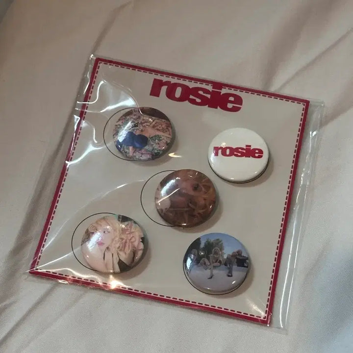 [BUNJANG] Blackpink Rosé 1st Anniversary Pop-up Pin Button Set / 로제 rosie 1주년 팝업 pop-up 핀버튼 캔뱃지 / 블랙핑크 포카