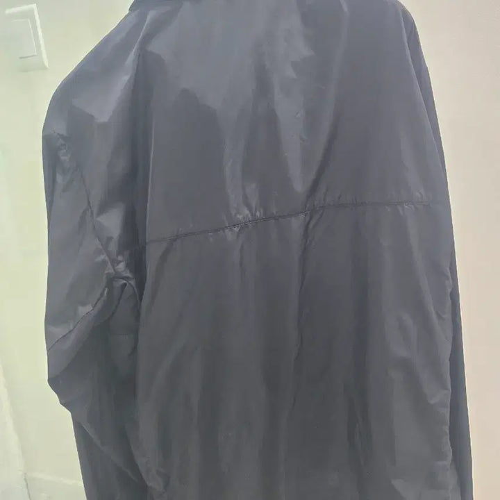 [SOLD OUT] 몽클레어 바람막이 블랙 TG4