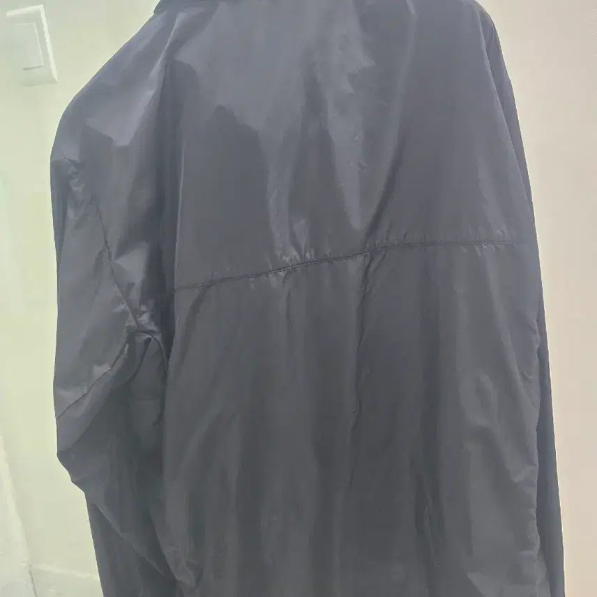 [SOLD OUT] 몽클레어 바람막이 블랙 TG4