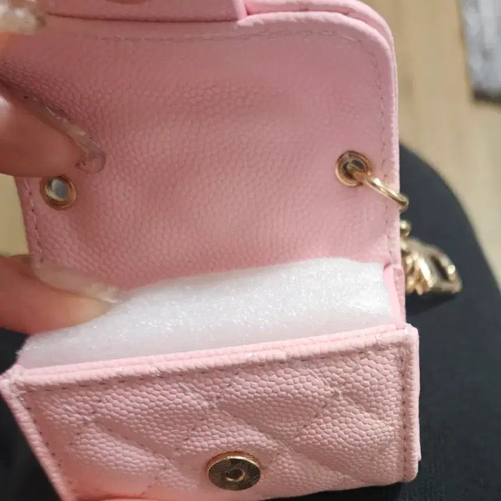 [BUNJANG] Chanel Quilted Logo Bag Charm Keychain / 백참 키링  새제품