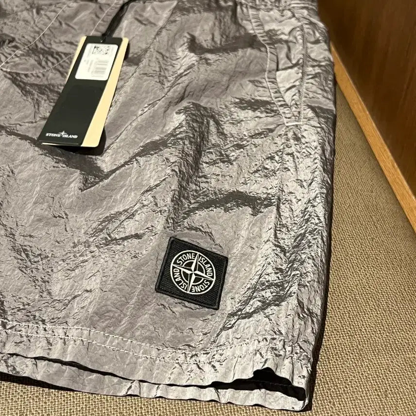 [BUNJANG] Stone Island Nylon Metal Shorts / [새상품] 스톤아일랜드 나일론 메탈 쇼츠 반바지