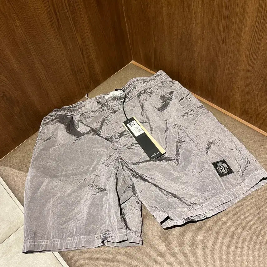 [BUNJANG] Stone Island Nylon Metal Shorts / [새상품] 스톤아일랜드 나일론 메탈 쇼츠 반바지