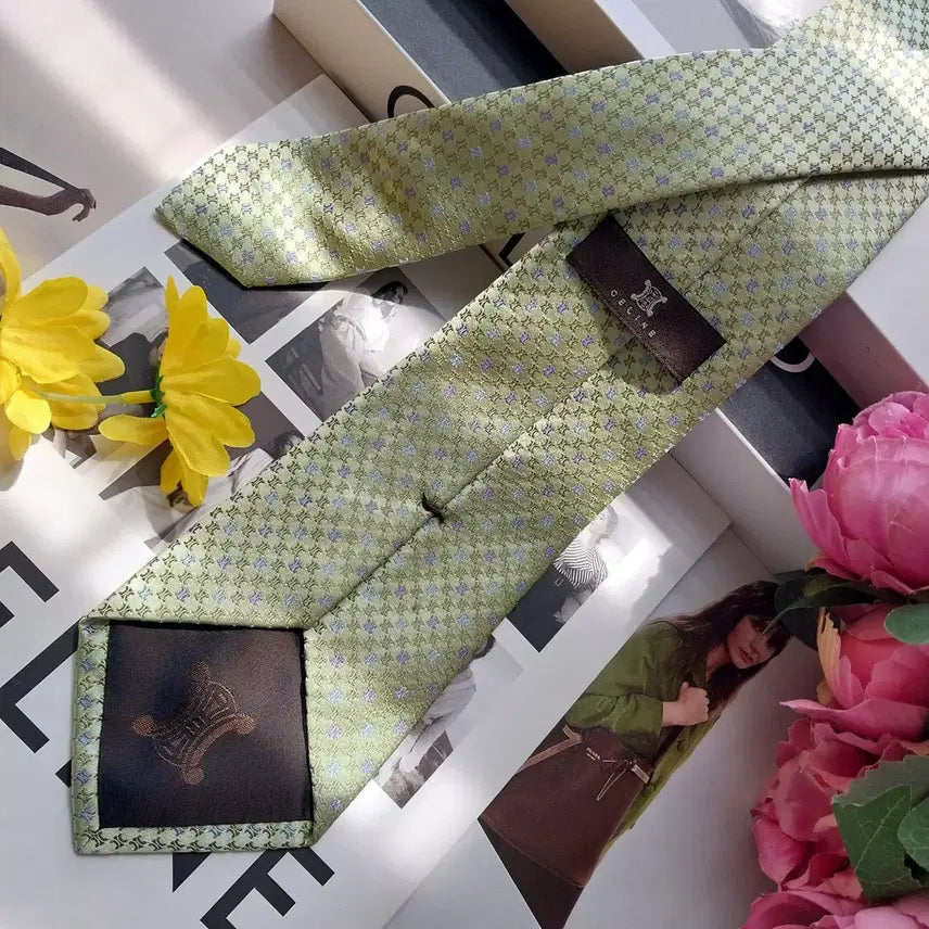 [BUNJANG] Celine Triomphe Jacquard Silk Tie / 셀린느 실크 민트 트리오페 자수 넥타이 9.1cm A+등급 K2556