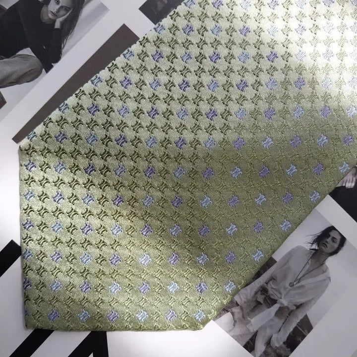 [BUNJANG] Celine Triomphe Jacquard Silk Tie / 셀린느 실크 민트 트리오페 자수 넥타이 9.1cm A+등급 K2556