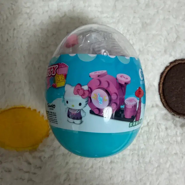 [BUNJANG] Sanrio Hello Kitty Surprise Egg Block Figure / 산리오 헬로키티 키티 서프라즈 에그 블록 레고 가챠 피규어