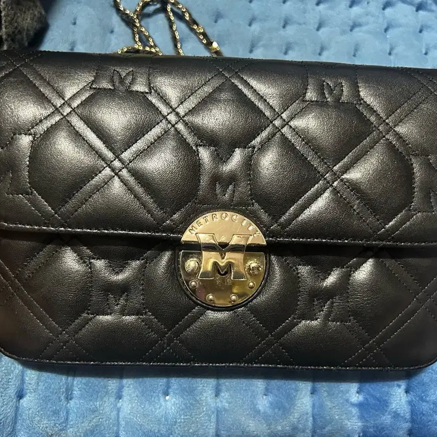 [BUNJANG] M Metropolis Quilting Chain Bag Black / 메트로시티 퀼팅 체인백 블랙 21x14cm