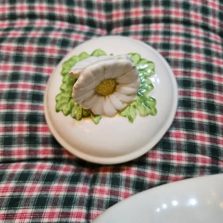 [BUNJANG] Metlox Poppytrail Sculptured Daisy Sugar Bowl / 미국 빈티지 멧락스 데이지 슈가볼 그릇