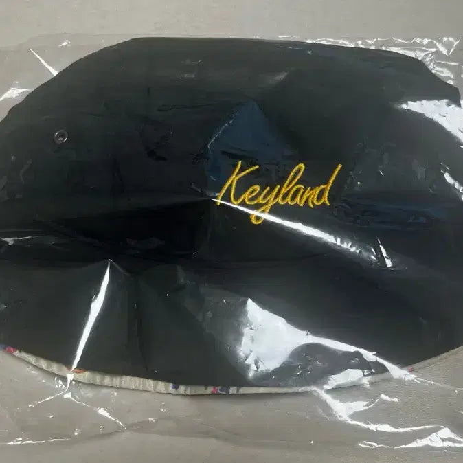 [BUNJANG] SHINee Key Keyland 2024 On&amp;On Little Sunny Side Bucket Hat / 샤이니 키 키랜드 2024 온앤온 일본 리틀서니사이드 콜라보 버킷햇