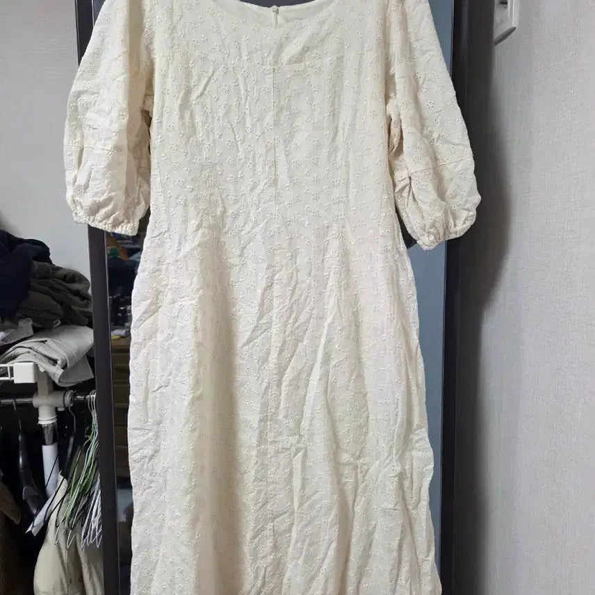 [BUNJANG] Ivory Punching Short Sleeve Long Dress / 아이보리 펀칭 반팔 롱 원피스
