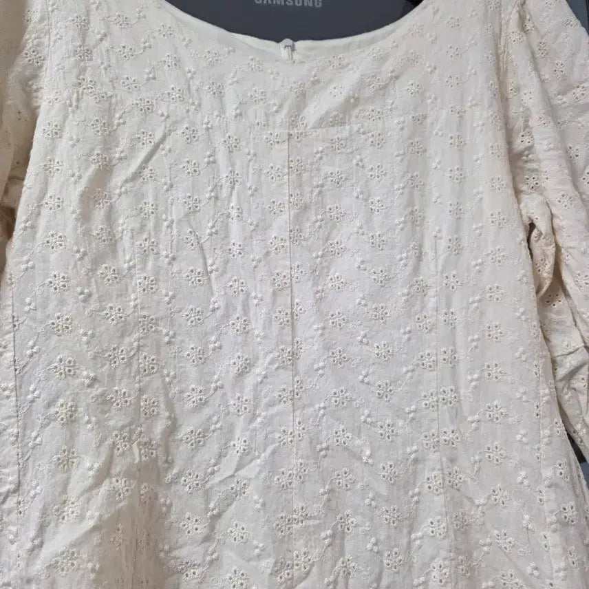 [BUNJANG] Ivory Punching Short Sleeve Long Dress / 아이보리 펀칭 반팔 롱 원피스