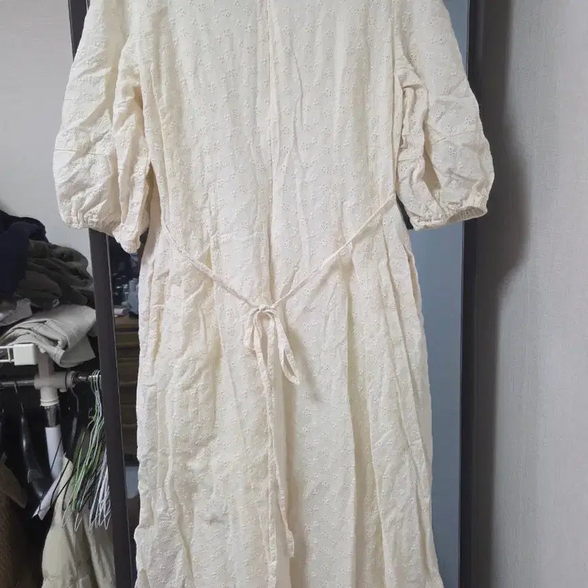 [BUNJANG] Ivory Punching Short Sleeve Long Dress / 아이보리 펀칭 반팔 롱 원피스