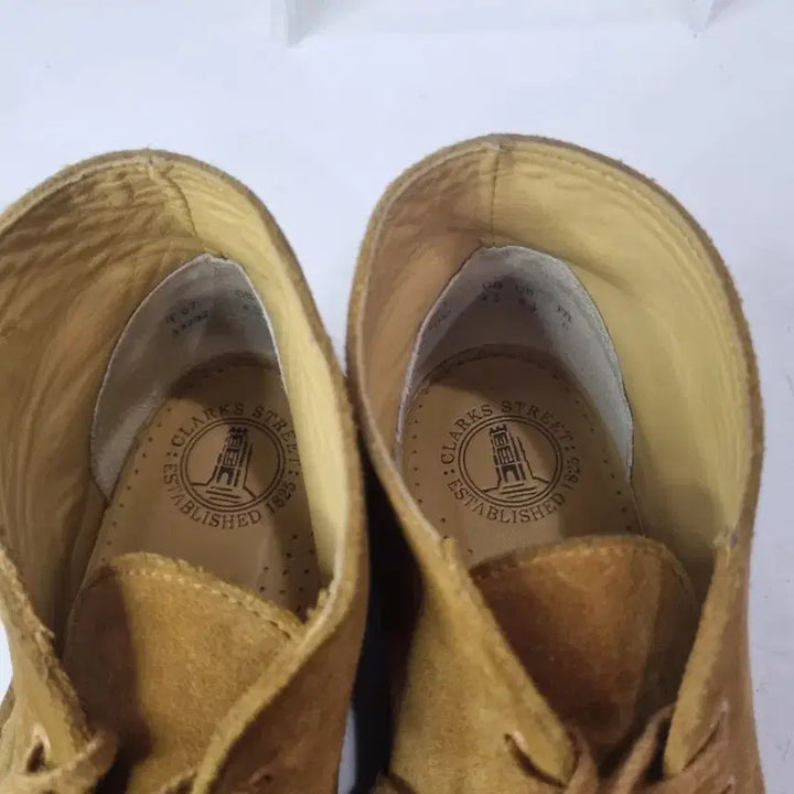 [BUNJANG] Hyojabin Vintage Clarks Desert Boots / 효자빈티지 6.5 클락스 데저트 부츠