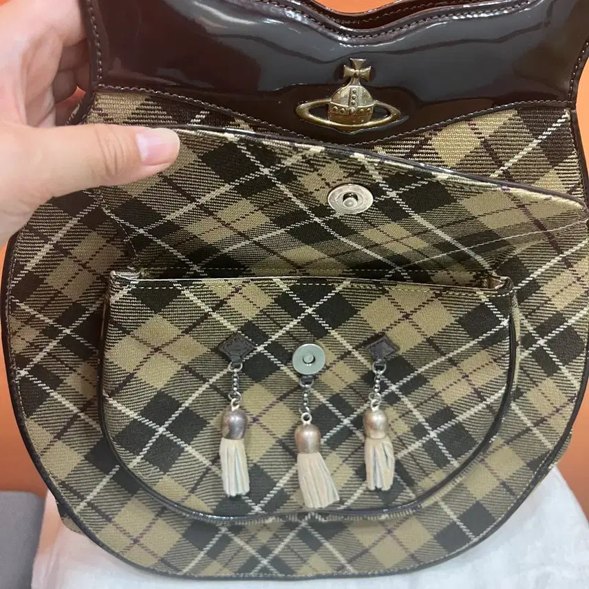 [BUNJANG] Vivienne Westwood Tartan Check Canvas Tote Bag / [정품] 비비안웨스트우드 타탄체크 캔버스 리얼 송치 토트백