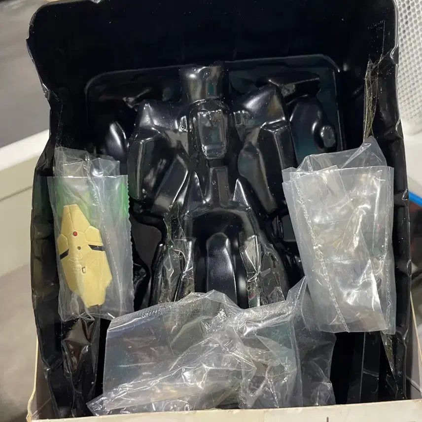 [BUNJANG] Revoltech YF-19 Macross Figure / 마크로스 yf-19 리볼텍 정품