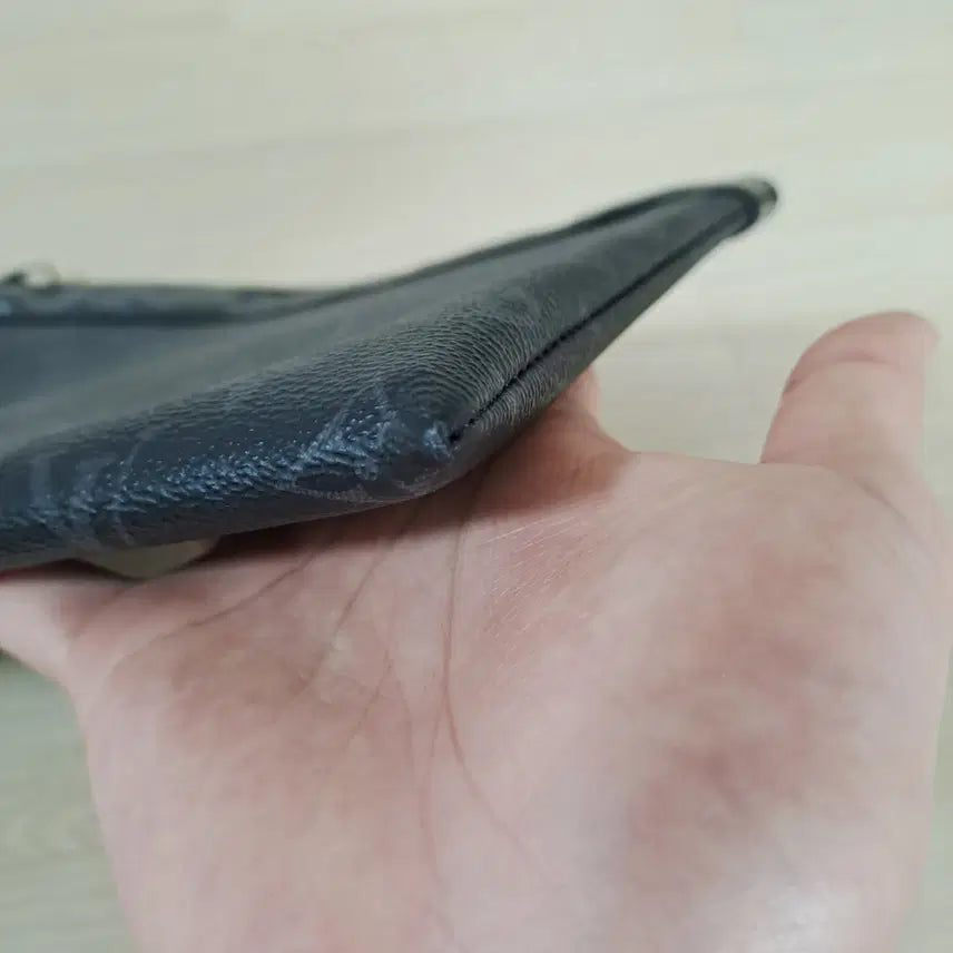 [SOLD OUT] [100%/정품] 루이비통 포쉐트 모노그램 이클립스 클러치