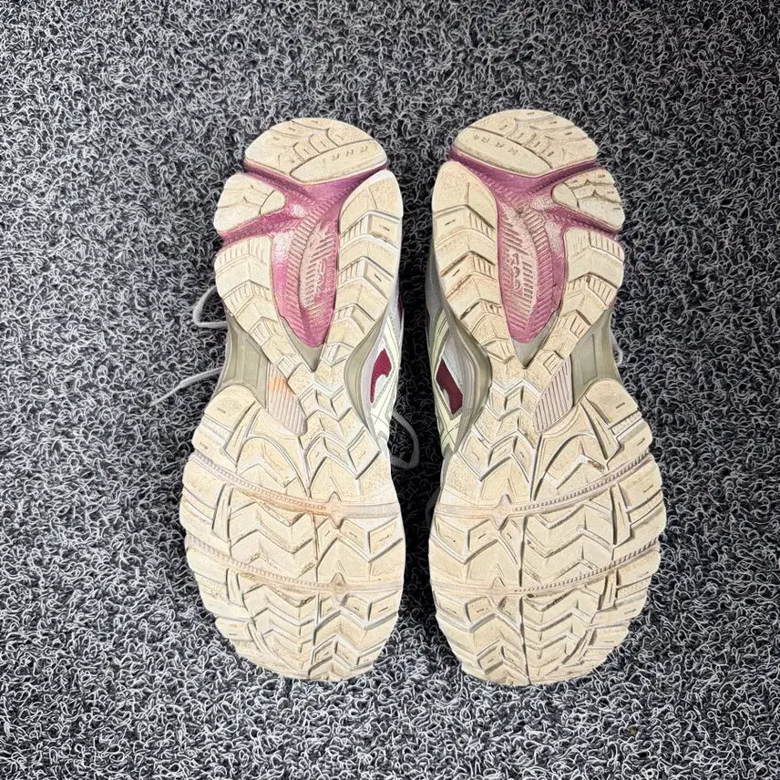 [BUNJANG] Asics Gel-Kahana 8 Sneakers / 아식스 Gel-Kahana 8 판매