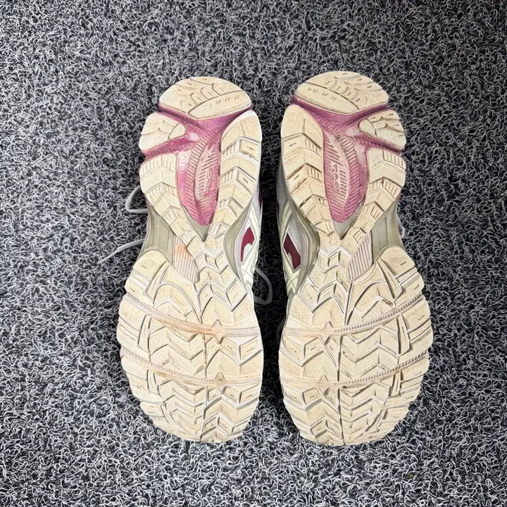 [BUNJANG] Asics Gel-Kahana 8 Sneakers / 아식스 Gel-Kahana 8 판매