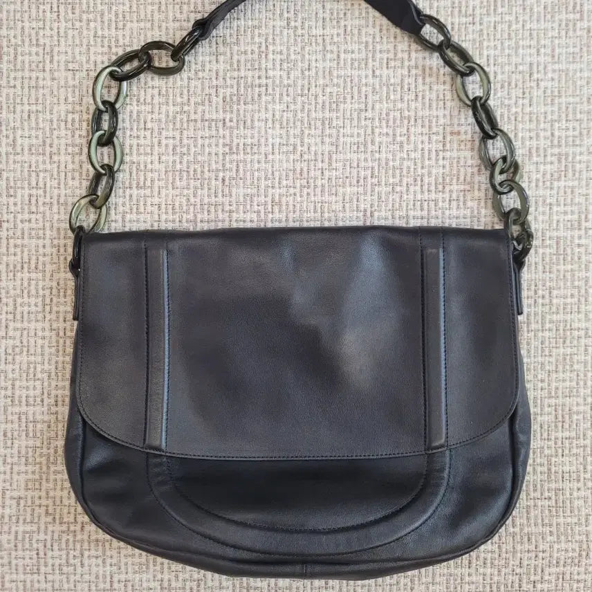 [BUNJANG] Matinkim Black Leather Chain Shoulder Bag / 마뗑킴 블랙 레더 체인 숄더백