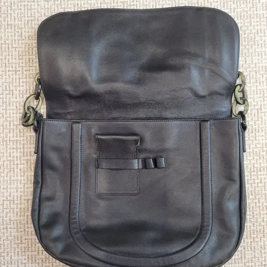 [BUNJANG] Matinkim Black Leather Chain Shoulder Bag / 마뗑킴 블랙 레더 체인 숄더백