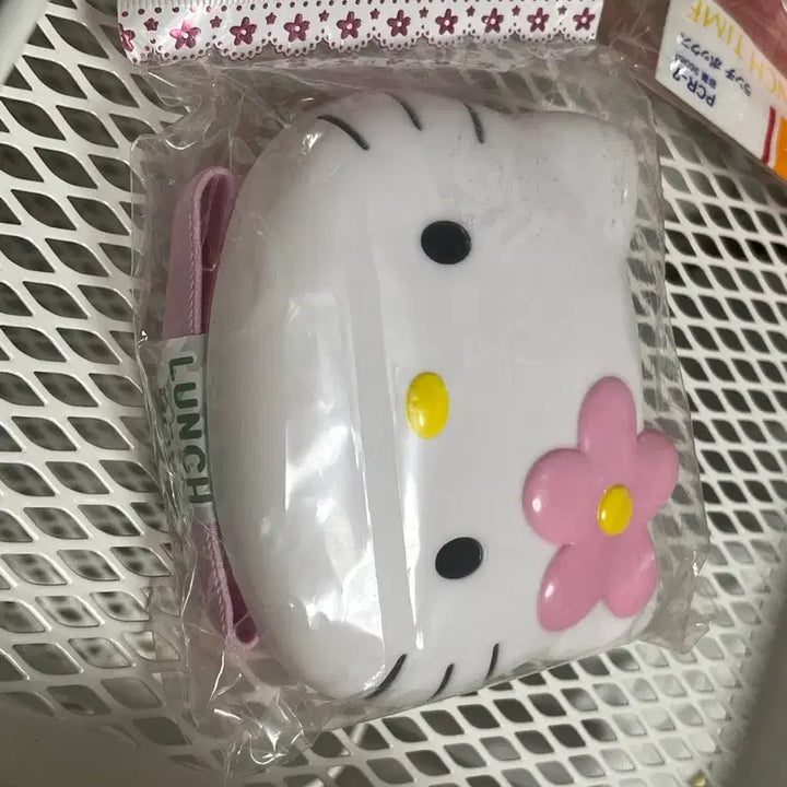 [BUNJANG] Sanrio Classic Hello Kitty Lunch Box / 산리오 고전 헬로키티 도시락통