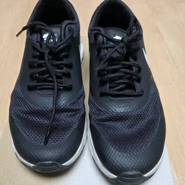 [BUNJANG] Nike Thea 245 Sneakers / 나이키 테아 245