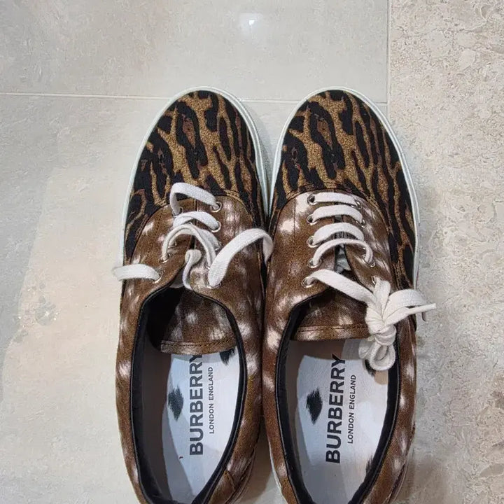 [BUNJANG] Burberry Leopard Sneakers Men&