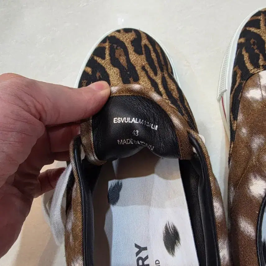 [BUNJANG] Burberry Leopard Sneakers Men&