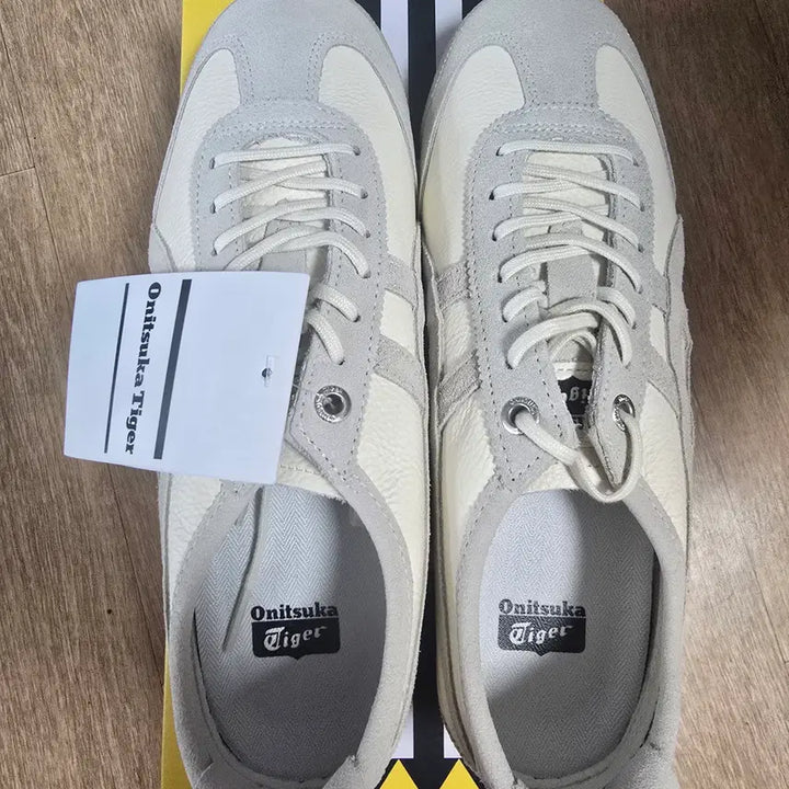 [SOLD OUT] 오니츠카타이거 멕시코66 SD VIN 1183C015-101 24.0cm