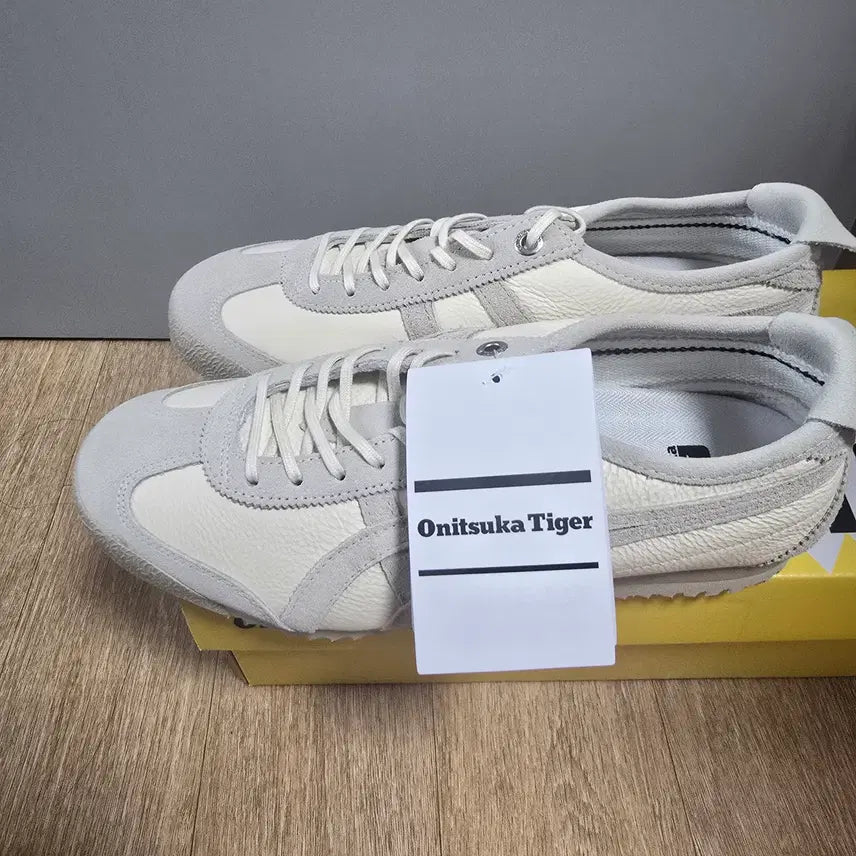 [SOLD OUT] 오니츠카타이거 멕시코66 SD VIN 1183C015-101 24.0cm