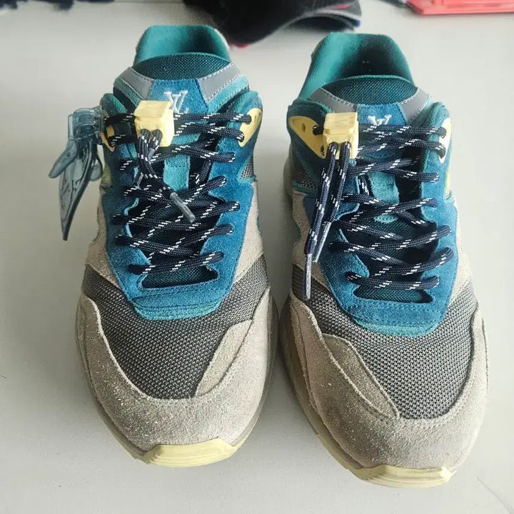 [SOLD OUT] 루이비통 러너 트레이너 스니커즈 블루