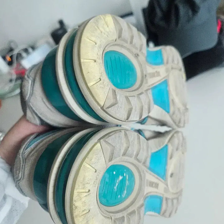[SOLD OUT] 루이비통 러너 트레이너 스니커즈 블루