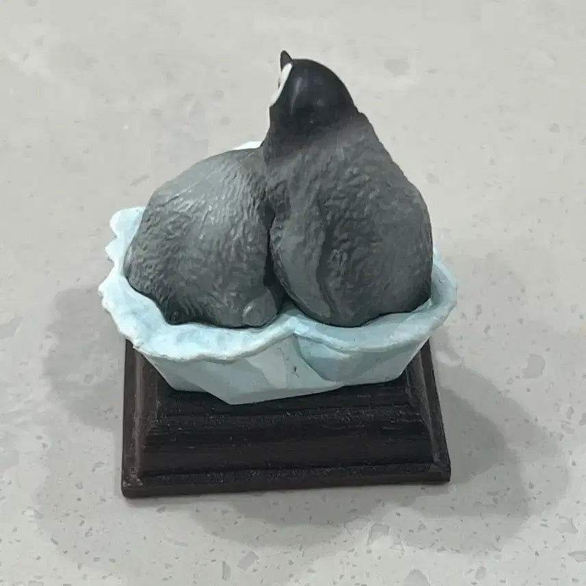 [BUNJANG] Kidam Club Nature Technical Color Antarctic Series Emperor Penguin Chick Figure / 기담클럽 네이쳐테크니컬러 남극 시리즈 황제펭귄새끼