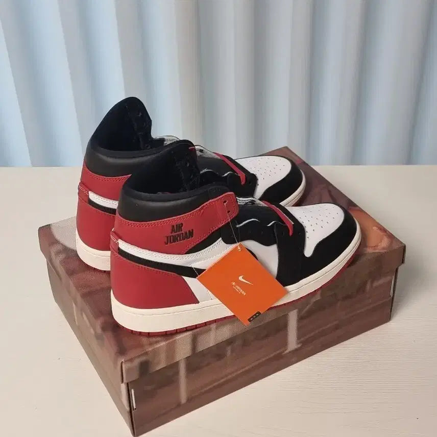 [BUNJANG] Nike Air Jordan 1 Retro High OG "Bred" / (새상품)나이키 조던1 레트로 하이 OG 브랙토