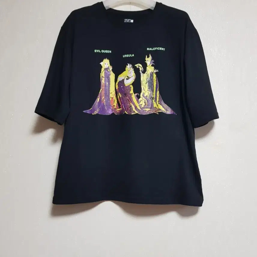 [BUNJANG] Disney Black T-Shirt / 디즈니 티셔츠