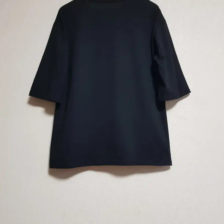 [BUNJANG] Disney Black T-Shirt / 디즈니 티셔츠