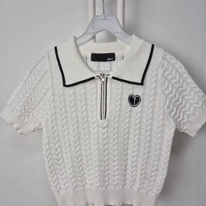 [BUNJANG] BNX White Knit Short-Sleeve Zip-Up T-Shirt / BNX 화이트 니트 반팔 집업티셔츠