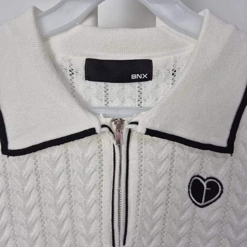 [BUNJANG] BNX White Knit Short-Sleeve Zip-Up T-Shirt / BNX 화이트 니트 반팔 집업티셔츠