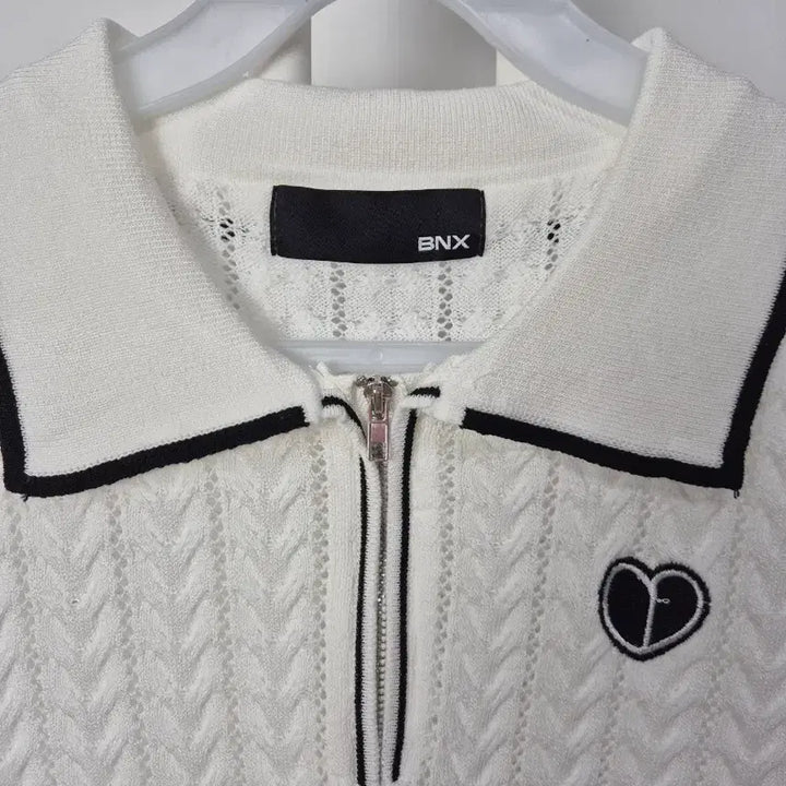 [BUNJANG] BNX White Knit Short-Sleeve Zip-Up T-Shirt / BNX 화이트 니트 반팔 집업티셔츠